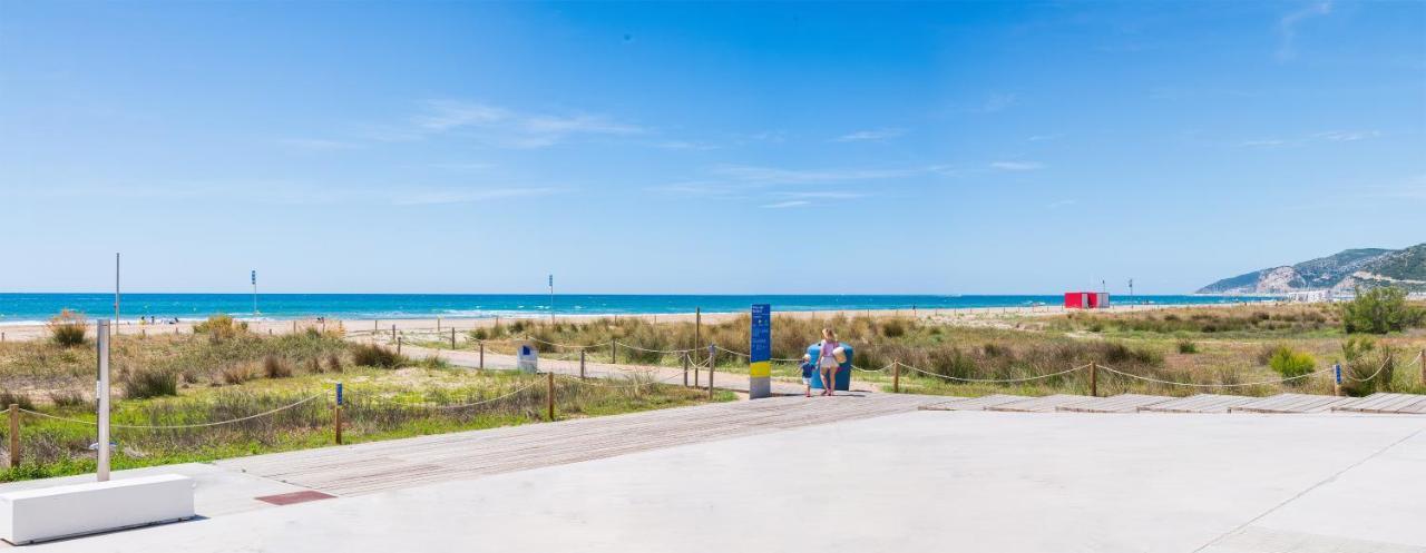 Maka Beach Apartment V Castelldefels Eksteriør bilde